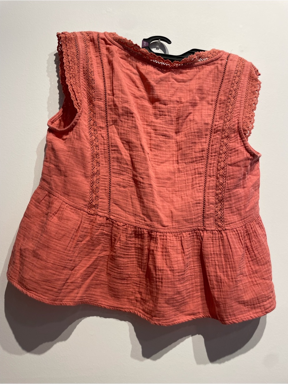 Universal Thread Women's Lace V-Neck Blouse Pink Medium NWT - Picture 3 of 4